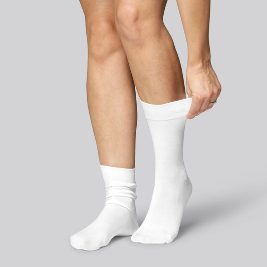 Vita bambusockor för kvinnor