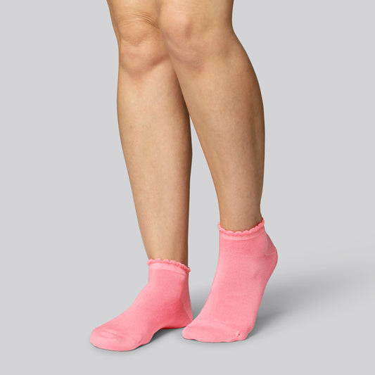 Rosa ankelstrumpor i bambu med vågiga ribbade kanter för kvinnor