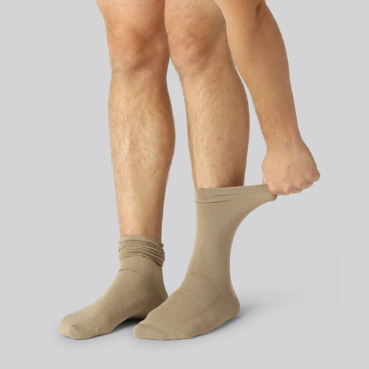 Beige bambusockor utan resår för män
