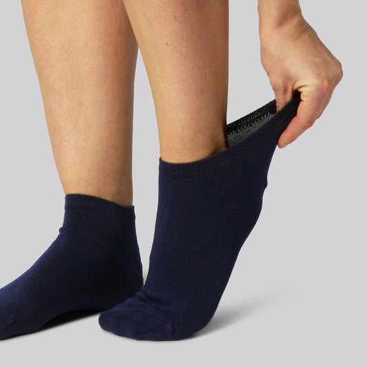 Marinblå ankelstrumpor i bambu för kvinnor