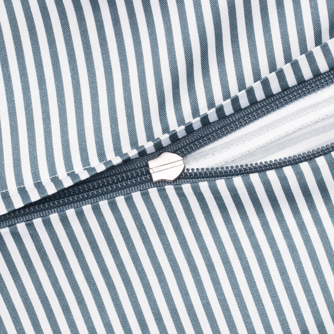 Bambusängkläder vit/gråblå randig