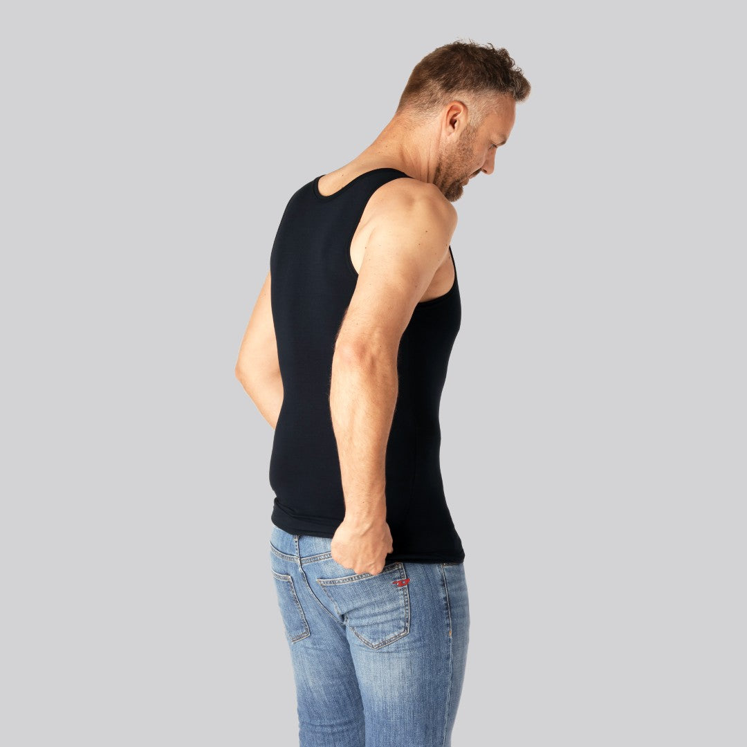 Marinblått herrundertröja i smal passform i bambu