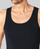 Marinblått herrundertröja i smal passform i bambu