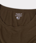 Brun ribbad långärmad klänning i bambu för kvinnor