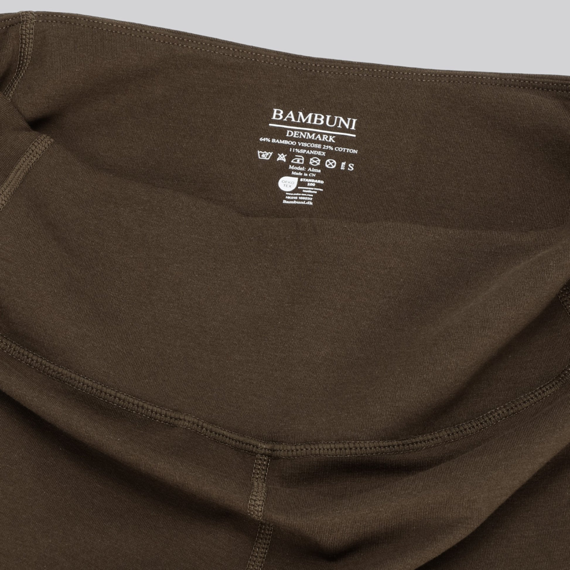 Bruna bambu fitnessshorts för damer