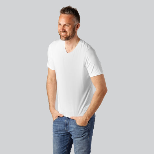 Marinblå bambu-t-shirt med V-ringning från Bambuni