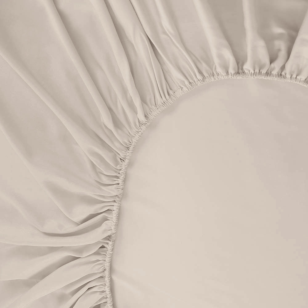 Bambu-dra-på-lakan i beige