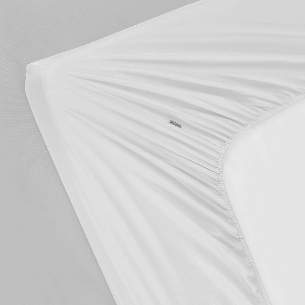 Bambu-draktlakan i vitt