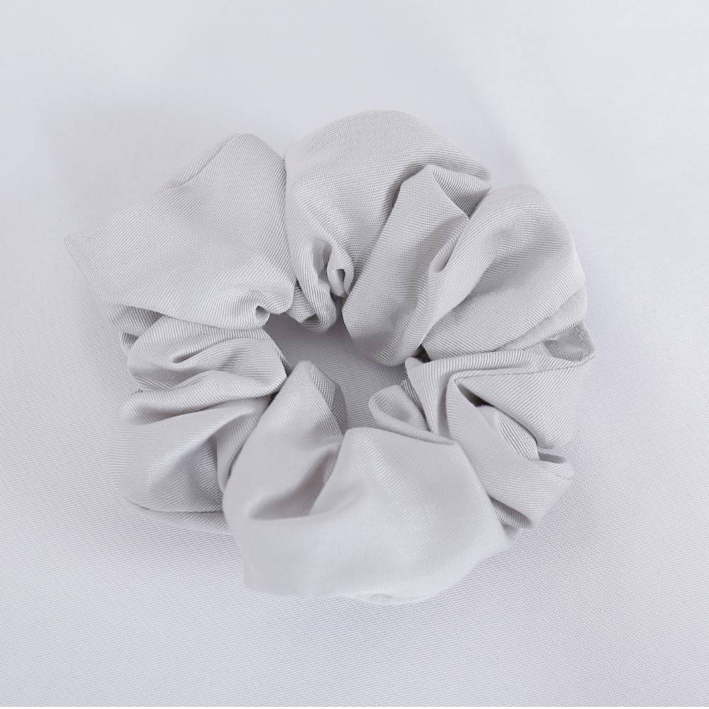 Bambu scrunchie i ljusgrått