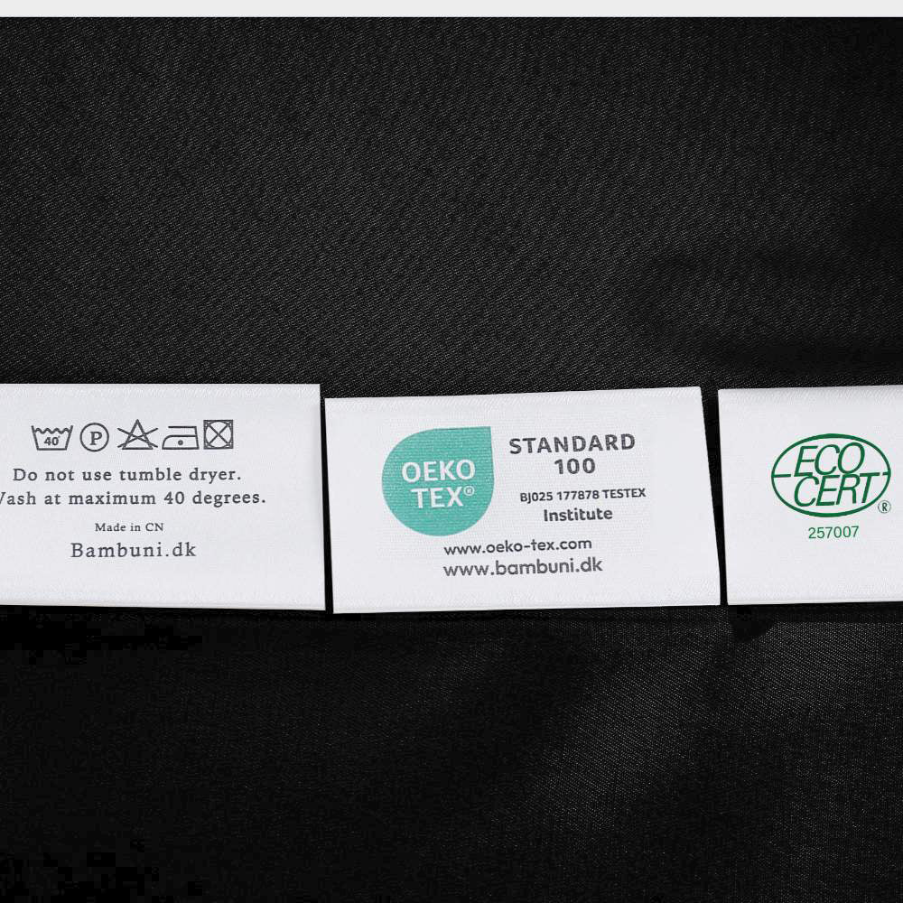 Bambusängkläder i svart från Bambuni