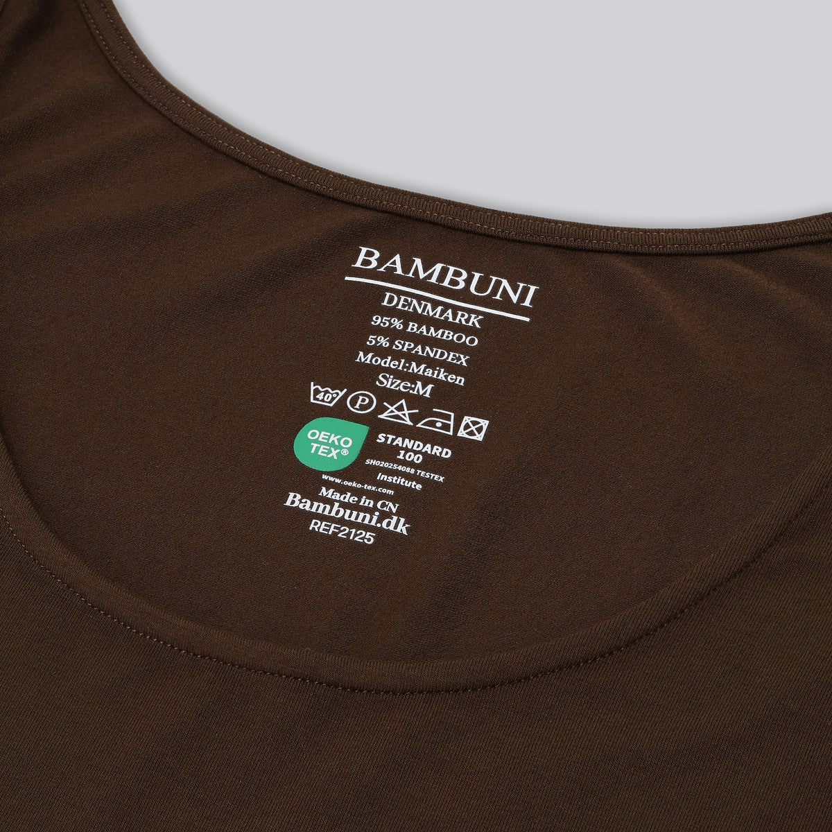 Bambus dame top i brun med bred strop carelabel