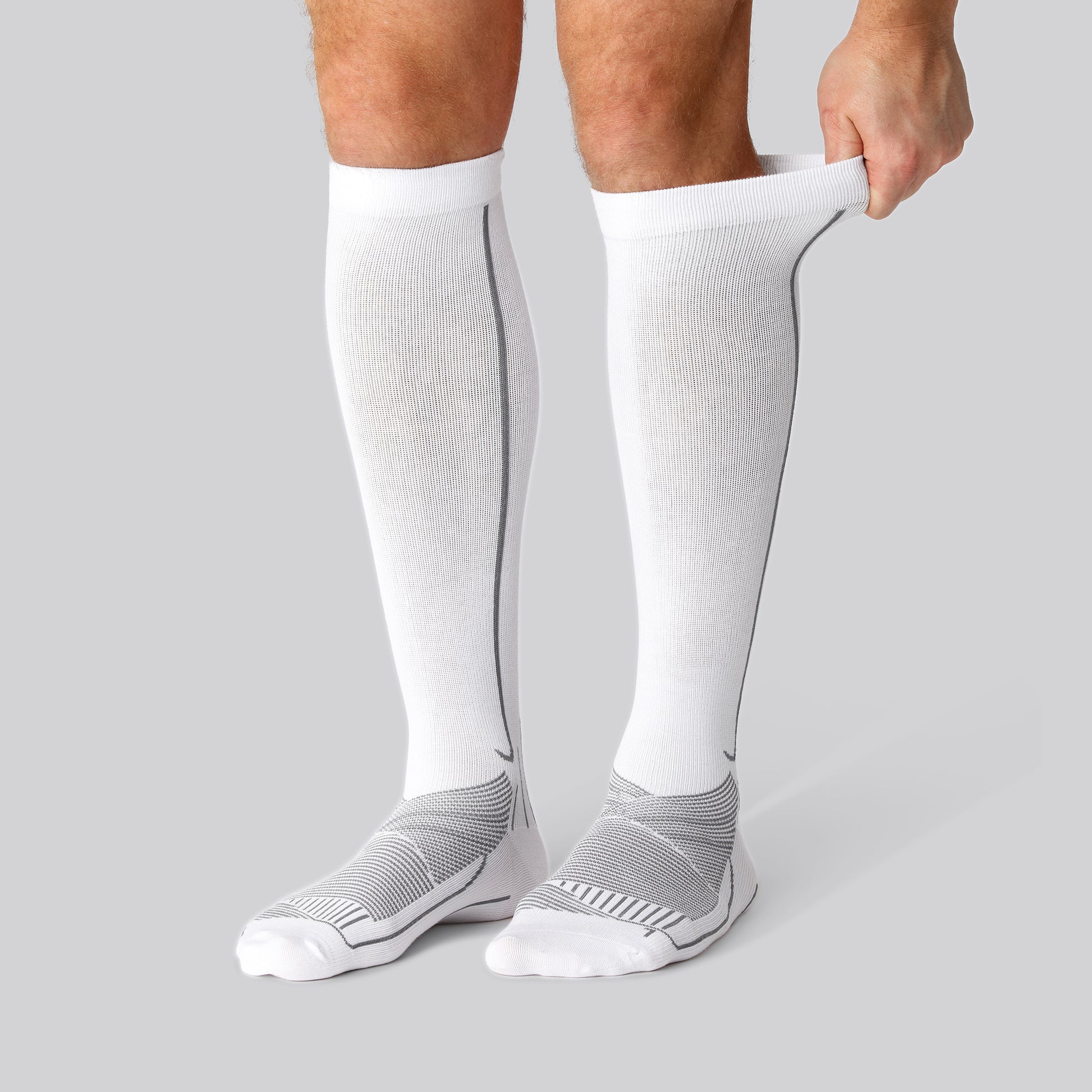 Vita kompressionsstrumpor i bambu för män