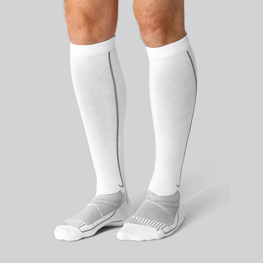 Vita kompressionsstrumpor i bambu för män