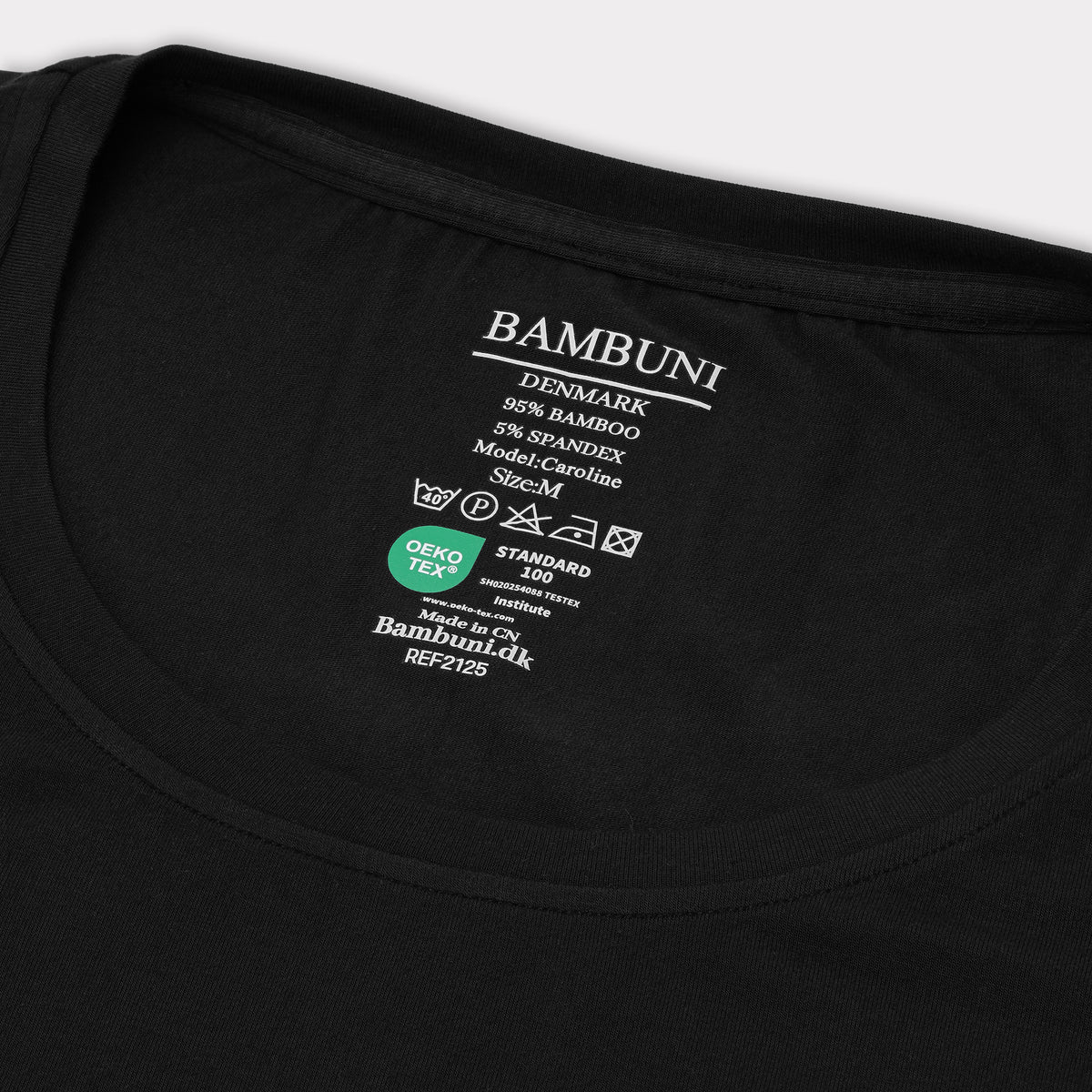 Bambus t-shirt o-hals i sort carelabel