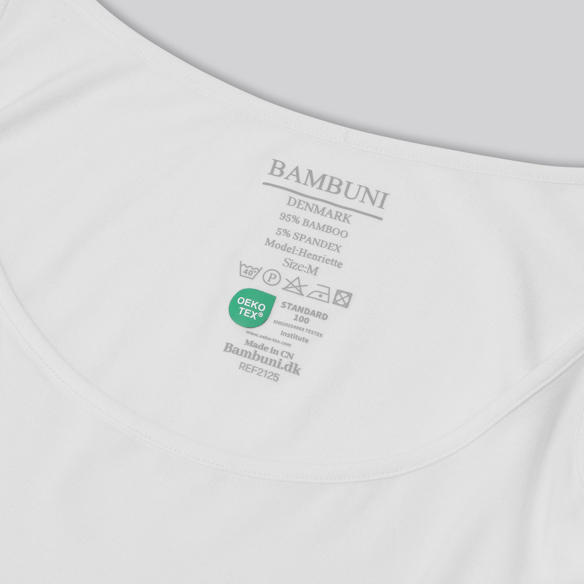 Bambus top m. smal strop i hvid til damer carelabel