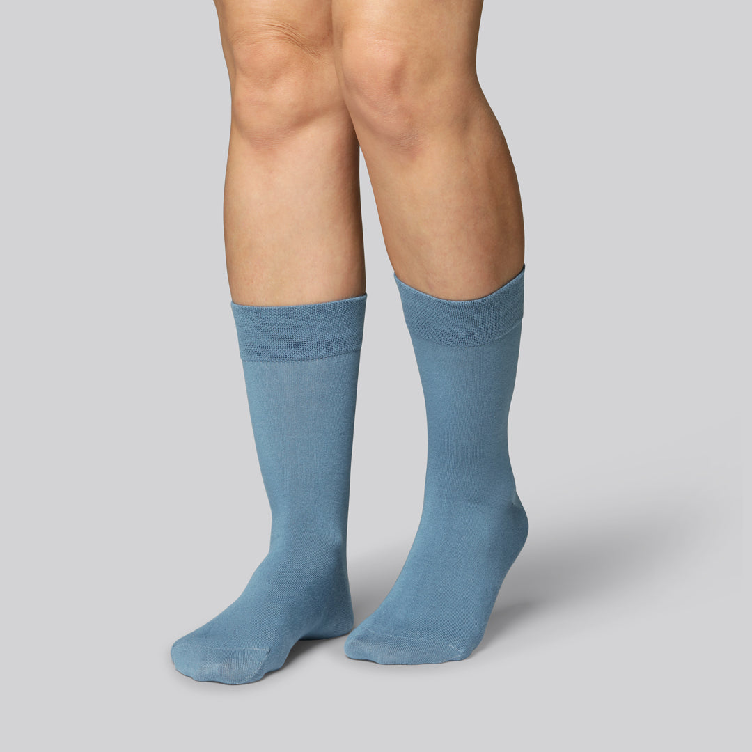 Dambambusockor i petrolfärgad färg