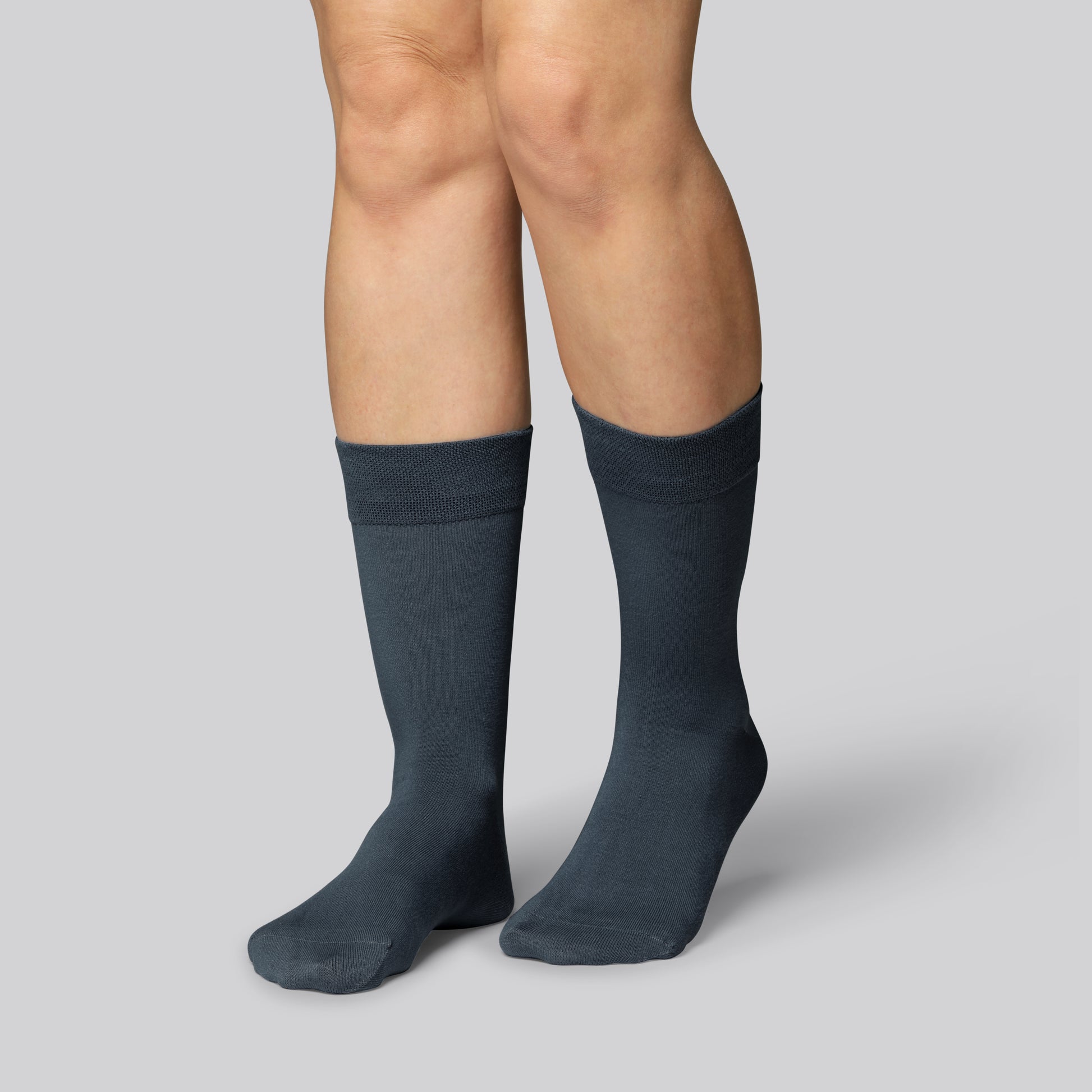 Bambusockor i mörkgrått för kvinnor