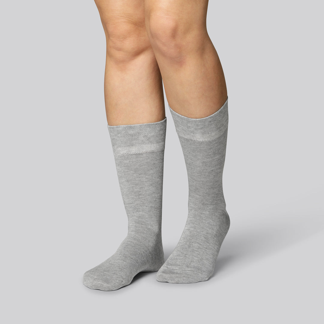 Bambusockor i grått för kvinnor