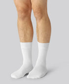 Bambusockor i vitt för män