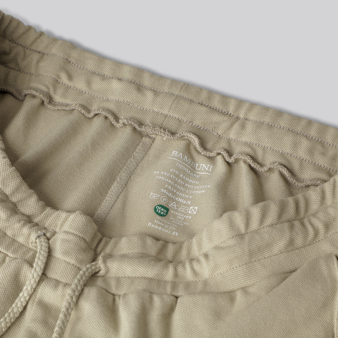 Beige bambushorts för vardagsbruk för kvinnor