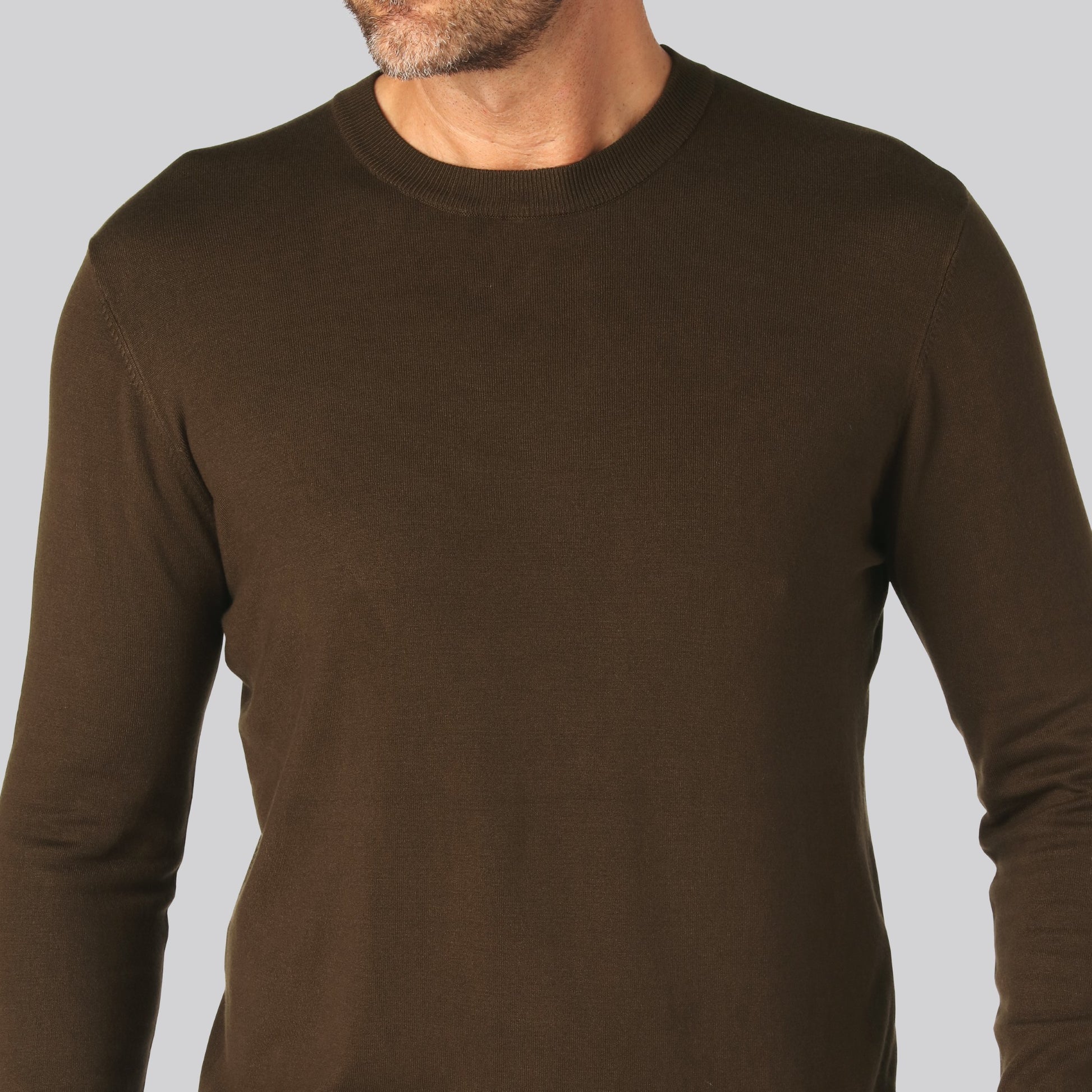 Brun stickad bambu-tröja för män