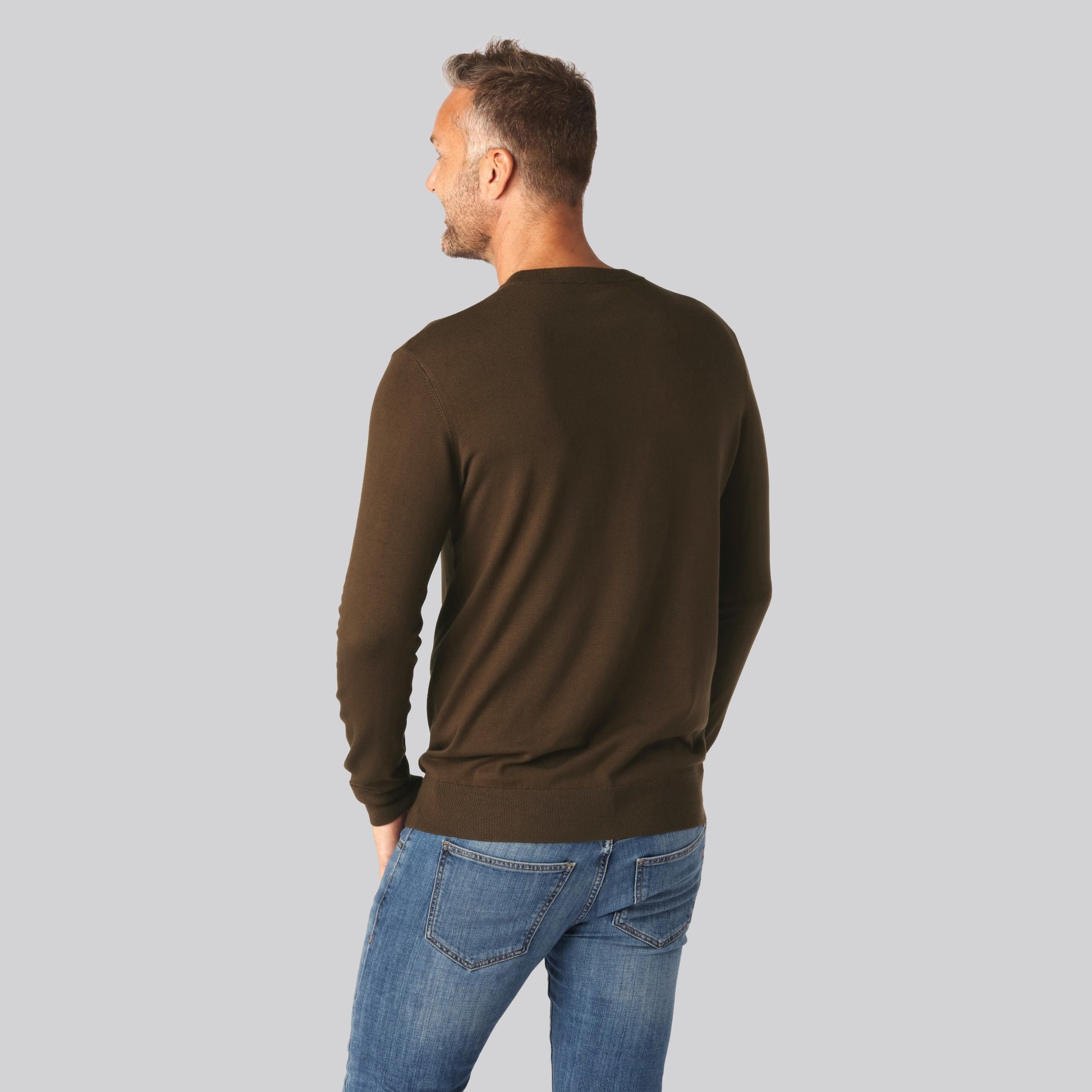 Brun stickad bambu-tröja för män