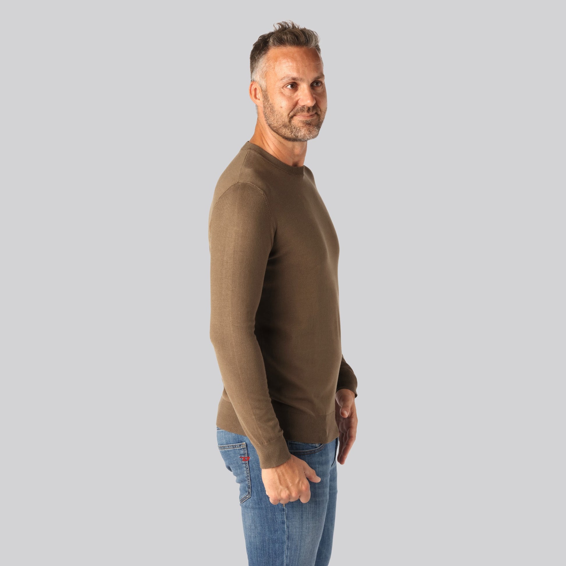 Sandfärgad stickad bambutröja för män